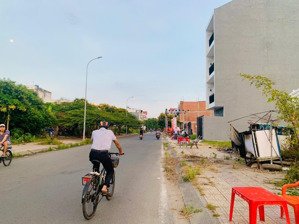 lô góc 2 mặt tiền, 98m2, ngang 7m, khu tái định cư linh xuân, sổ hồng sẵn, bán gấp giá tốt