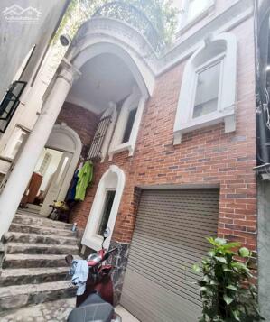 Bán nhà Hoà Bình 7, Hai Bà Trưng, ôtô, thang máy, doanh thu tốt, 85mx7t, 26 tỷ, 0985696268