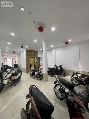 BÁN TOÀ CHUNG CƯ MINI THANH XUÂN, 7 TẦNG THANG MÁY, Ô TÔ ĐỖ CỬA, DOANH THU 100 TRIỆU/THÁNG.