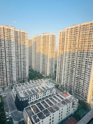 cuối năm chủ cần bán căn hộ studio, giá ưu đãi khách thiện chí, nội thất sang trọng