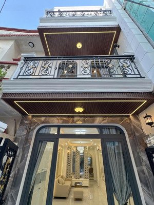 gần mặt tiền phan xích long 50m2, 5 tầng (3,35 x 15) 4 pn, 6 wc, 3 sân thượng. giá chỉ 8,9 tỷ