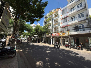 nhà 10 phòng ngủ khép kín tttp nha trang 20,5 tỷ - mặt đường hồng bàng khu phố hàn quốc