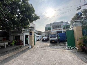 cho thuê kho xưởng 1300m2 quốc lộ 1a, bình tân. đường xe cont pccc tự động, trạm hạ thế. giá 120tr