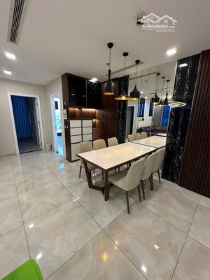 vinhomes golden river ba son cho thuê căn hộ 3pn 2wc