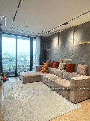 (giá thật) chính chủ bán căn hộ 65m2, 2 phòng ngủ, dự án vinhomes skylake, 8 tỷ, lh: 