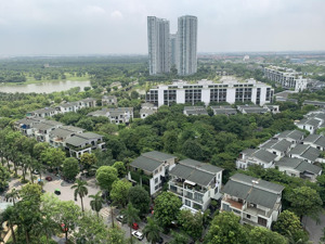 bán 2 ngủ , 55m2 , view hồ - chung cư west bay ecopark - giá 4 tỷ 1 có thương lượng