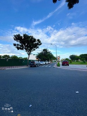 giá tốt lô góc siêu đẹp đối diện công viên lớn trung tâm dự án kđt hà quang 1 - kề bên sungruop