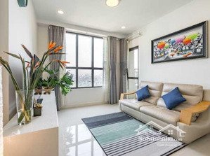 chủ bán gấp căn hộ sky center, dt 74m2, 2pn, full nt, giá 6.2 tỷ .hđmb. lh 