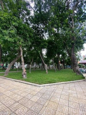 căn góc 2 mt đường số 31a, q bình tân (ngay công viên khu tên lửa) - 8x22 - 18.5 tỷ. lh: 