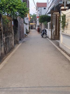 bán 160m2 đất gần vin 2, 3 mặt tiền khủng chia lô xây biệt thự