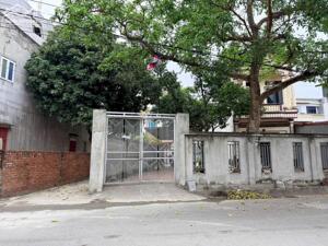 Bán lô góc 320m2 sẵn nhà 2 tầng kiên cố đang cho thuê