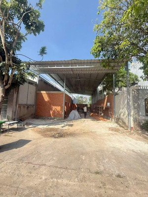 cho thuê kho thành phố mới bình dương. diện tích 270m2, có văn phòng