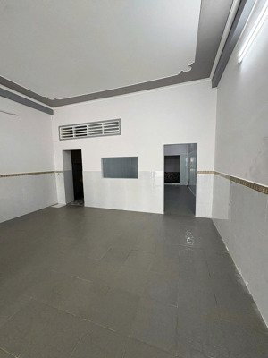 cho thuê nhà mặt tiền đường 30 tháng 4 gần vincom xuân khánh giá 23 triệu