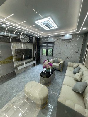 bán nhà huỳnh thị hai, q.12 - 100% mới - 64m2 - 5tầng - 5 phòng - ôtô vào nhà - chỉ 6,8 tỷ