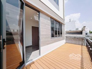 hot nhà đẹp 4 tầng,ngang 6.5, full nội thất cao cấp trần xuân soạn q.7