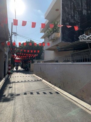 bán nhà hẻm xe hơi, 4.2x23, cn 88m2 cho thuê 15tr chủ giảm 1 tỷ ngay sân bay