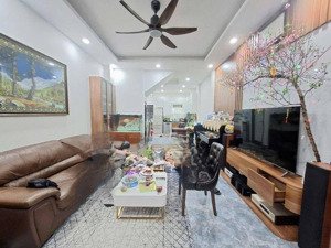 tt tây hồ căn phân lô ô tô 7 chỗ đỗ cửa ngõ thông 5m, dt 46m | mt 4,2m | 4 tầng | giá 12,8 tỷ