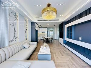 NHÀ PHÂN LÔ- PHỐ MẠC THÁI TỔ- DT 53M- 7 TẦNG- 7 NGỦ- THANG MÁY- GARA Ô TÔ- NỘI THẤT XỊN.