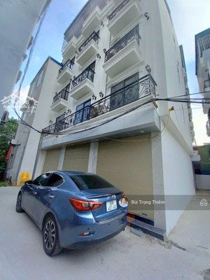 bán nhà bát khối 5 tầng ô tô đỗ cửa ngày đêm gần aeon và hồ điều hòa giá nhỉnh 6 tỷ