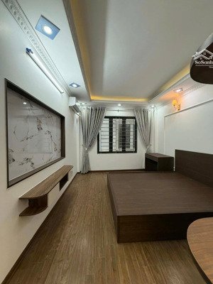 bán nhà hà trì dt 33m2 - ngay gần chợ hà đông , 5 tầng , full nội thất ở ngay