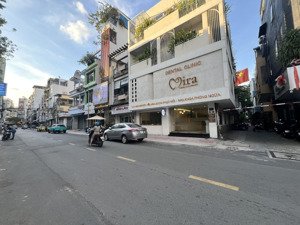 nhà mới góc 2 mặt tiền đường bàn cờ khúc gần nguyễn đình chiểu quận 3