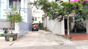 đất phân lô quán nam - đường 11m - mặt tiền 5.3m - view hồ thoáng mát