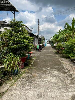 Nhà rộng hẻm ô tô gần công viên P5 TP Tân An