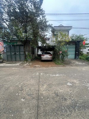 bán gấp 100m2 đất ngã ba chợ hòa lạc, khu tđc bình yên, đối diện fpt, hv tài chính chỉ hơn 3 tỷ