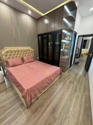 ở ngay! cho thuê cc ciputra, tây hồ, 2pn + 2wc, 70m2, 10 triệu/tháng, nội thất đầy đủ