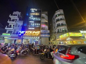 góc 2 mặt tiền lê đức thọ - p.17 - khu sầm uất - kinh doanh - vị trí vàng - 18,5 tỷ