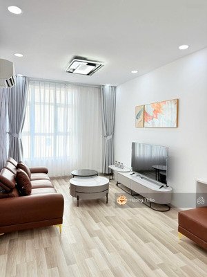 bán trước tết ch hoàng anh thanh bình, dt 73m2 - 2pn 2wc giá 2,38 tỷ, kèm nội thất cơ bản