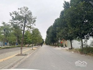 bán lô đất giãn dân nhìn vườn hoa công viên đồng soi, thị cầu, tp bn.
dt 74m
mt 5m