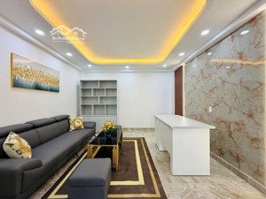 ngay công viên làng hoa nguyễn văn khối, gò vấp hẻm xe hơi 5 tầng, 6pn- 7,1 tỷ 