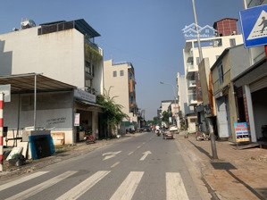 bán đất liền kề tđc phúc lợi gần hồ vị trí đẹp 40m mt 5m