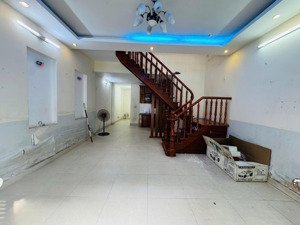 hẻm oto gò dầu - chính chủ - 5x11 công nhận đủ - 4pn - có 1pn dưới trệt - sổ vuông a4