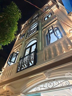 căn hộ dịch vụ cao cấp - gò vấp - 20 phòng ngủ khép kín - full nội thất - nhỉnh 18 tỷ