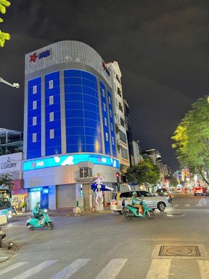 bán nhà trước tết siêu hiếm mặt tiền hoàng diệu-nguyễn tất thành-9x26m-5 tầng-hdt 350tr-giá 120 tỷ