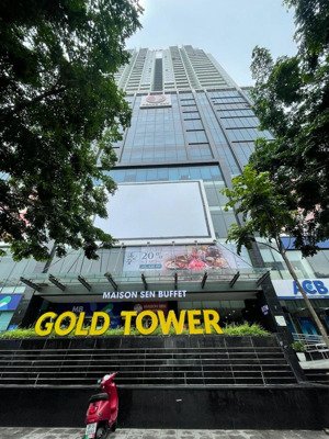 cc golden land 275 nguyễn trãi. 149m2. 3n2vs. giá 82tr/m2. căn góc. lh: em duy 95