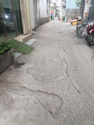 nhà mới tăng bạt hổ, 31m2,nở hậu tài lộc,shr, hẻm thông,tặng full nội thất,khu dân trí cao,6t nhỉnh