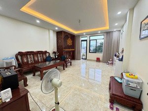 chính chủ bán nhà đường phú đô, dt 50m2 x mt 4,5m, 5 tầng, vị trí đẹp gần svđ mỹ đình, giá chỉ 9 tỷ