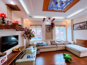 phân lô phố nguyễn thị định quận cầu giấy. diện tích 65m2 - 5 t - mặt tiền 4.7m. vị trí kinh doanh