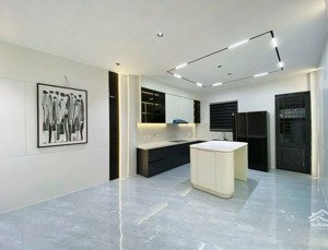 chính chủ gửi bán nhà 3 tầng mặt tiền sát lê thanh nghị - trung tâm hải châu