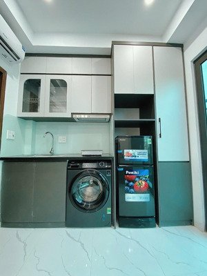 nguyễn đức cảnh : 52m2, 7 tầng, mt 4,5m, giá 16,5 tỷ