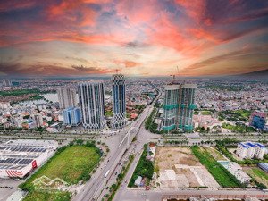 thanh lý căn hộ cao cấp 2pn+2vs 70m2 nột thất nhập khẩu/ cắt 200triệu cho người thiện chí