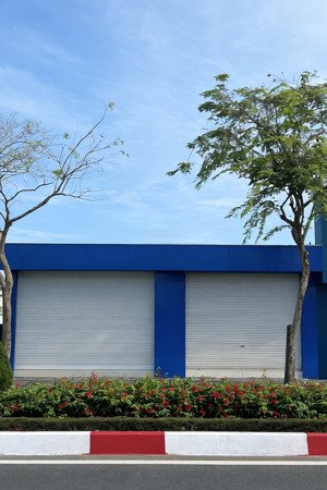 cho thuê xưởng 500m2 mặt tiền đường lớn giá tốt