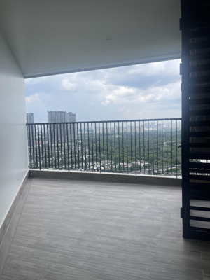 bán căn 2 phòng ngủ 77m2 toà sf2 sky forest tầng 23 có sân vườn, giá 6.28 tỷ bao phí