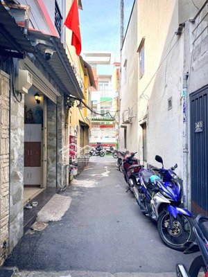 nhà 4 tầng vuông vức hàng đẹp -khu vip sơn kỳ - cạnh aeon mall - 40m2 - giá nhỉnh 5 tỷ xíu xiu