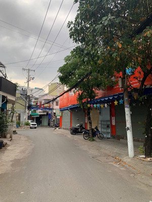 bán nhà mặt tiền hoàng xuân nhị 4,3x20 nở 7m đúc 2 lầu btct giá 8,9 tỷ tl