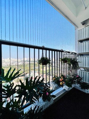 bán căn 3 ngủ sẵn sổ đỏ tầng đẹp chung cư startup tower ngõ 91 đại mỗ giá rẻ. lh 