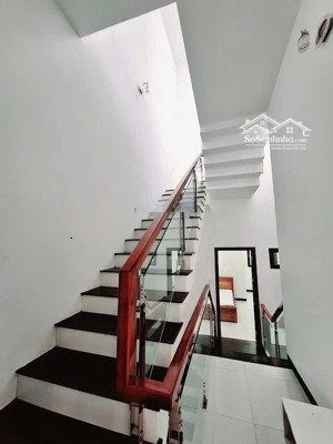 nhà 3 tầng kiệt hồ xuân hương nhs tp đn, full nội thất - dòng tiền sẵn 17 tr/th - giá chi 7 tỷ 6